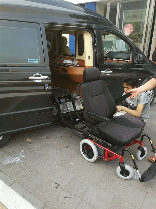 奔馳商務(wù)車福祉座椅改裝