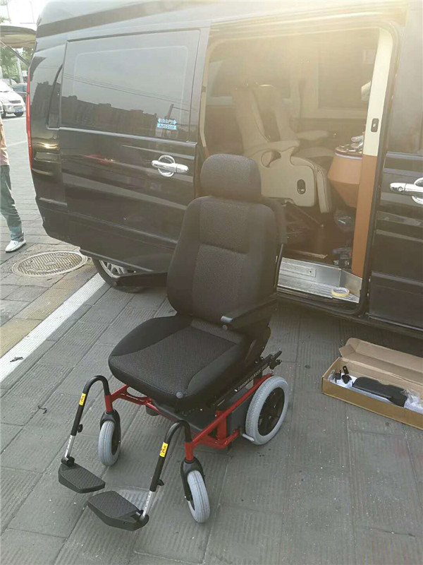 奔馳商務(wù)車福祉座椅改裝