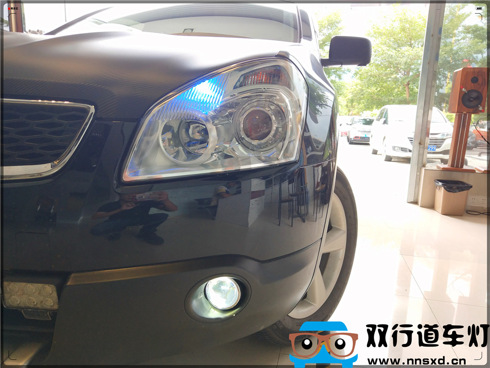 【南寧雙行道車燈】-日產逍客車燈升級4近6遠 高速必備大燈
