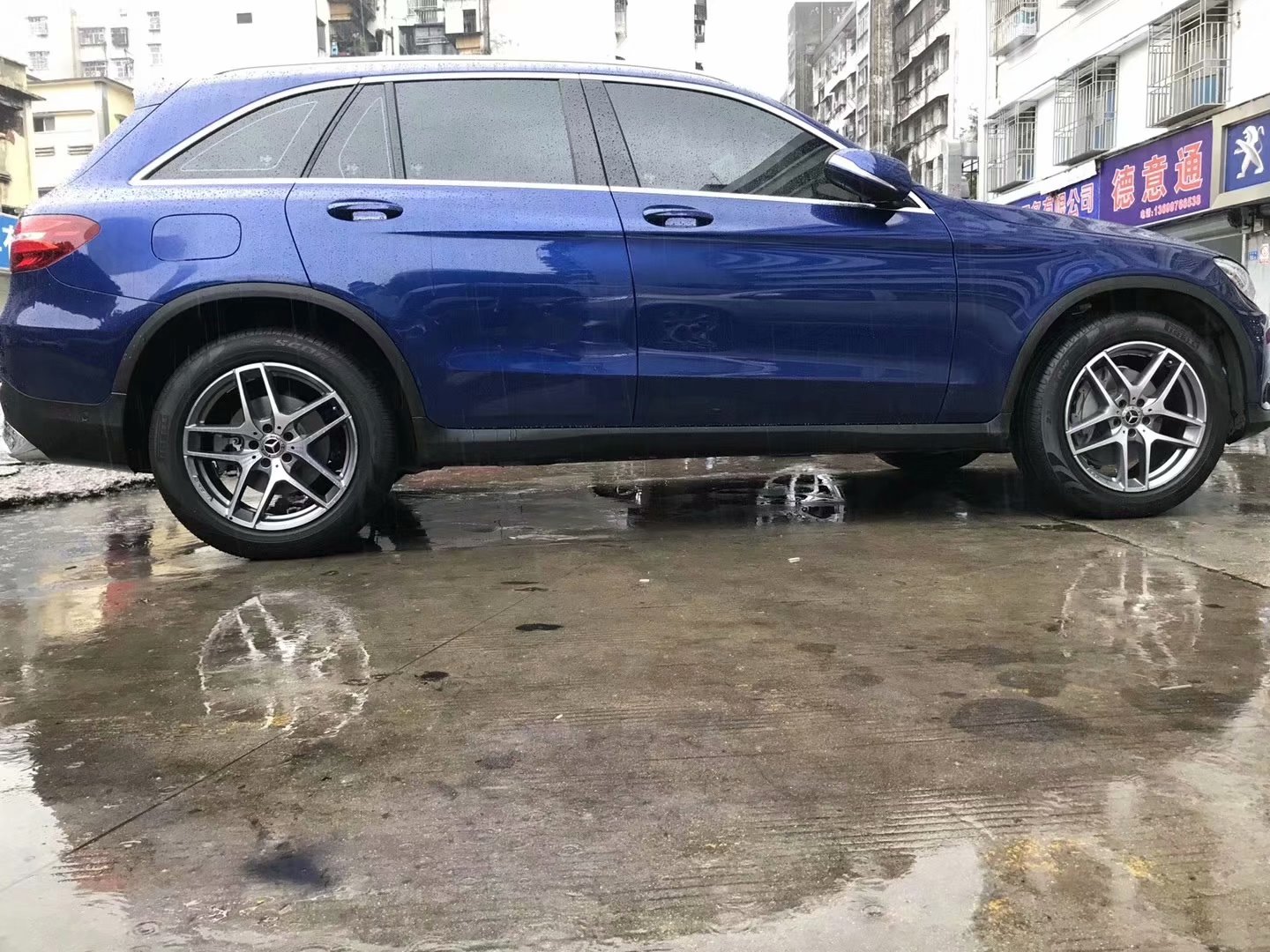 提新車，換奔馳 原廠19寸 AMG 完工！