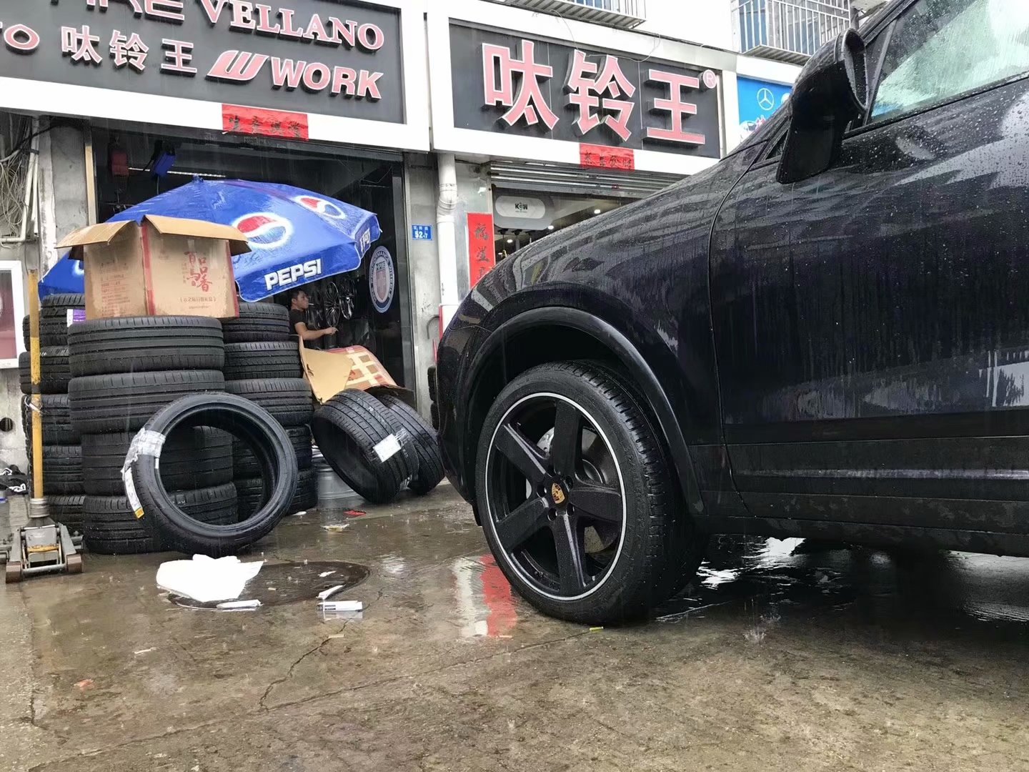 卡宴，換 原裝 正品 21寸 完工！
