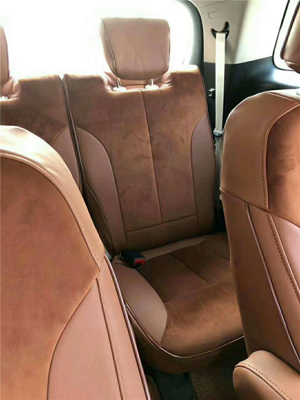 別克GL6商務(wù)車(chē)內(nèi)飾改裝