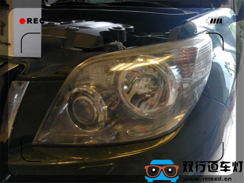 【南寧雙行道車(chē)燈】-普拉多霸道車(chē)燈改裝米石LED透鏡-四近四遠(yuǎn)