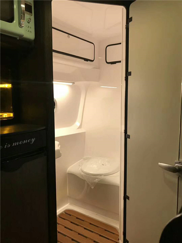 新全順汽油版房車內(nèi)飾