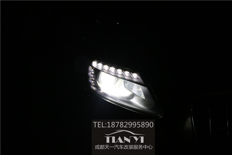 成都車燈改裝店奧迪Q7改米石LED大燈雙光透鏡過年審車