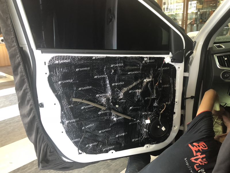 汕頭星悅汽車音響榮威RX5汽車音響改裝隔音升級(jí)前后門喇叭加裝低音炮星悅音響優(yōu)惠套餐