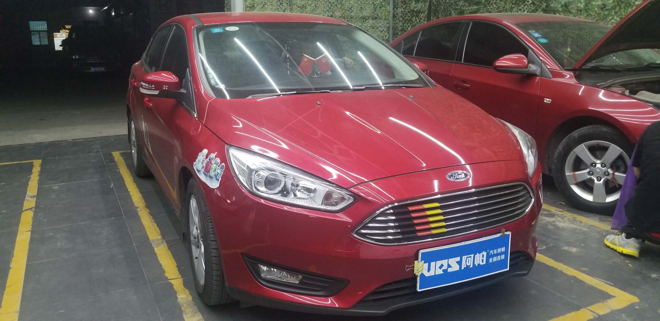 新鄉(xiāng)福克斯大燈改裝大燈升級(jí)探路者改燈專業(yè)解決大燈不亮問(wèn)題