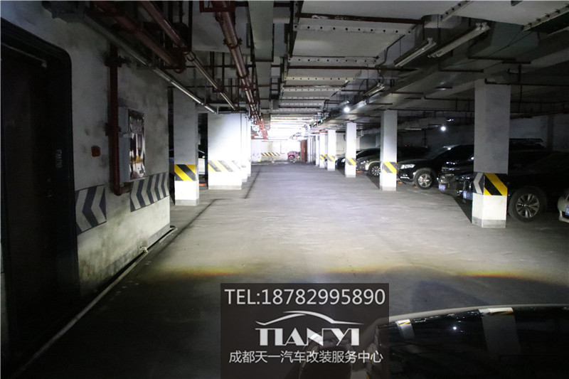 成都改車(chē)燈寶馬迷你mini改裝M2米石LED大燈雙光透鏡