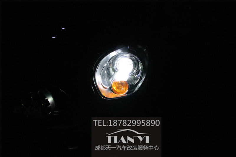 成都改車(chē)燈寶馬迷你mini改裝M2米石LED大燈雙光透鏡
