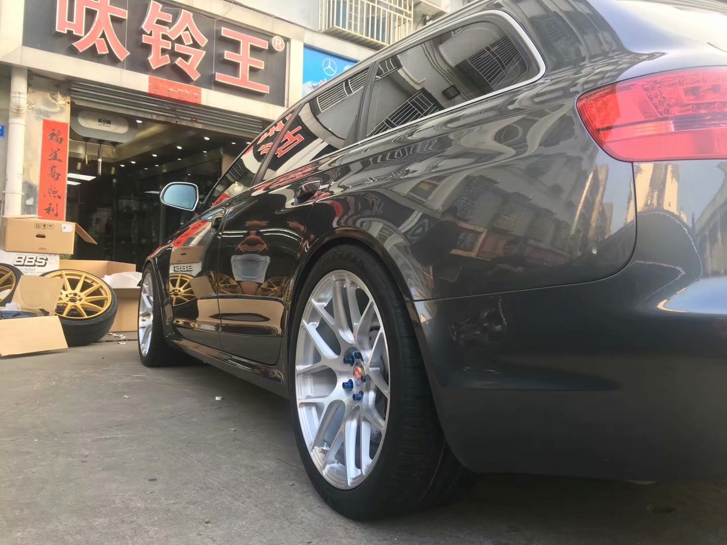 奧迪RS6 ，換 私人定制鍛造20寸 完工！