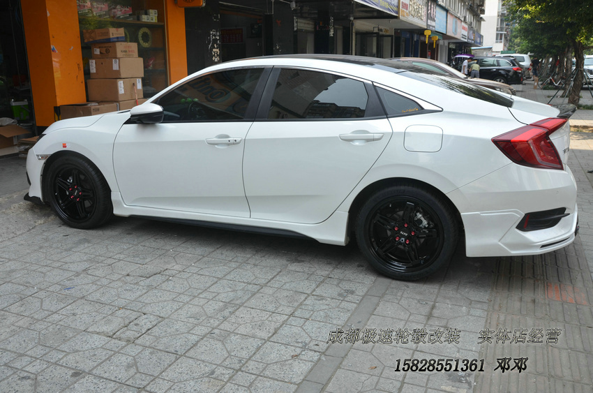 本田思域 定制18寸鍛造輪轂裝車