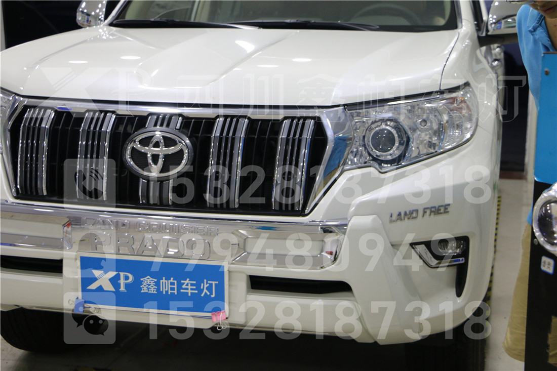 豐田普拉多漢蘭達(dá)成都專業(yè)大燈升級(jí)改裝年審無(wú)憂密封質(zhì)保不進(jìn)水