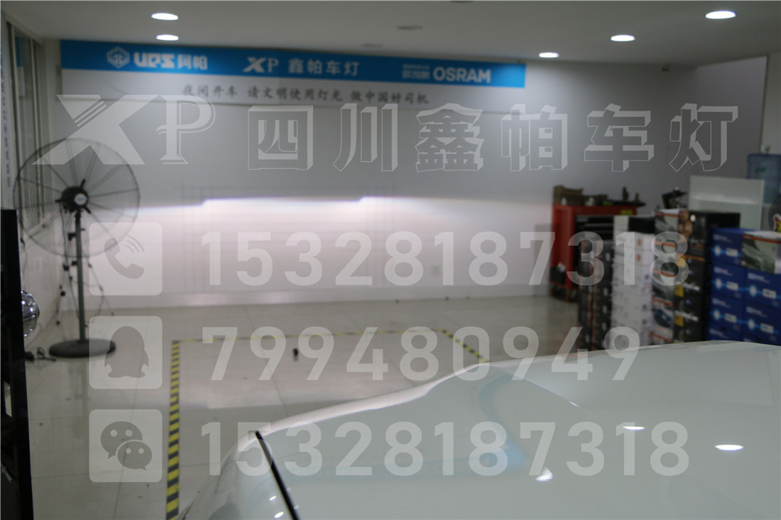 豐田普拉多漢蘭達(dá)成都專業(yè)大燈升級(jí)改裝年審無(wú)憂密封質(zhì)保不進(jìn)水