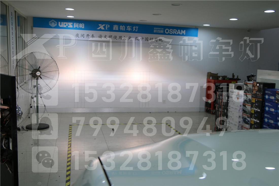 豐田普拉多漢蘭達(dá)成都專業(yè)大燈升級(jí)改裝年審無(wú)憂密封質(zhì)保不進(jìn)水