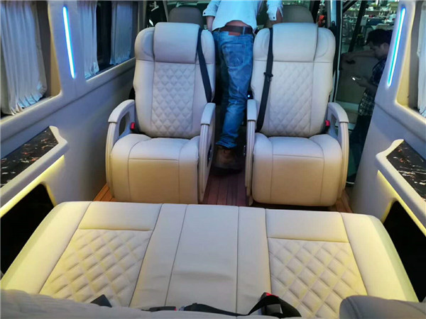 全順商務車內(nèi)飾改裝