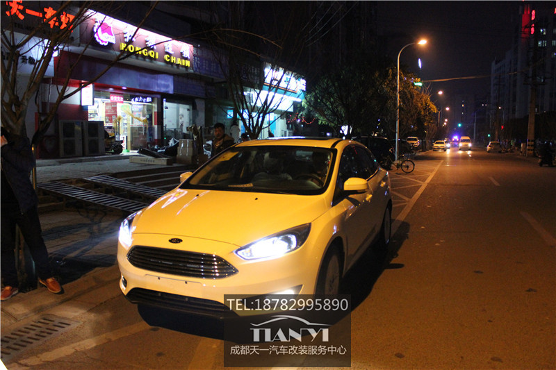 成都專業(yè)車燈改裝店18款新??怂垢臒裘资疞ED大燈透鏡易改套件