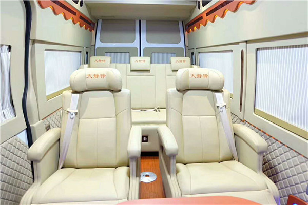 全順商務(wù)車內(nèi)飾