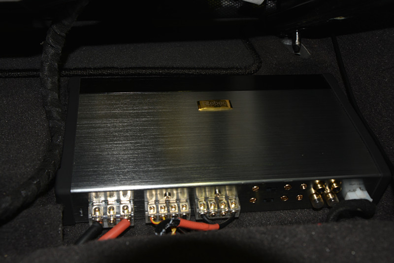 簡單改經(jīng)典聲音再現(xiàn) 唐山君越汽車音響升級法國勁浪