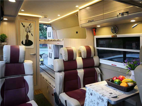 大通B型房車內(nèi)飾改裝