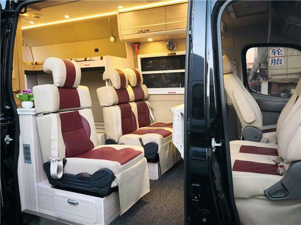 大通B型房車內(nèi)飾改裝