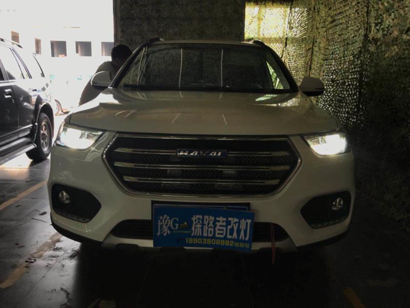 新鄉(xiāng)長城H8改裝雙光透鏡探路者改燈專業(yè)汽車燈光升級