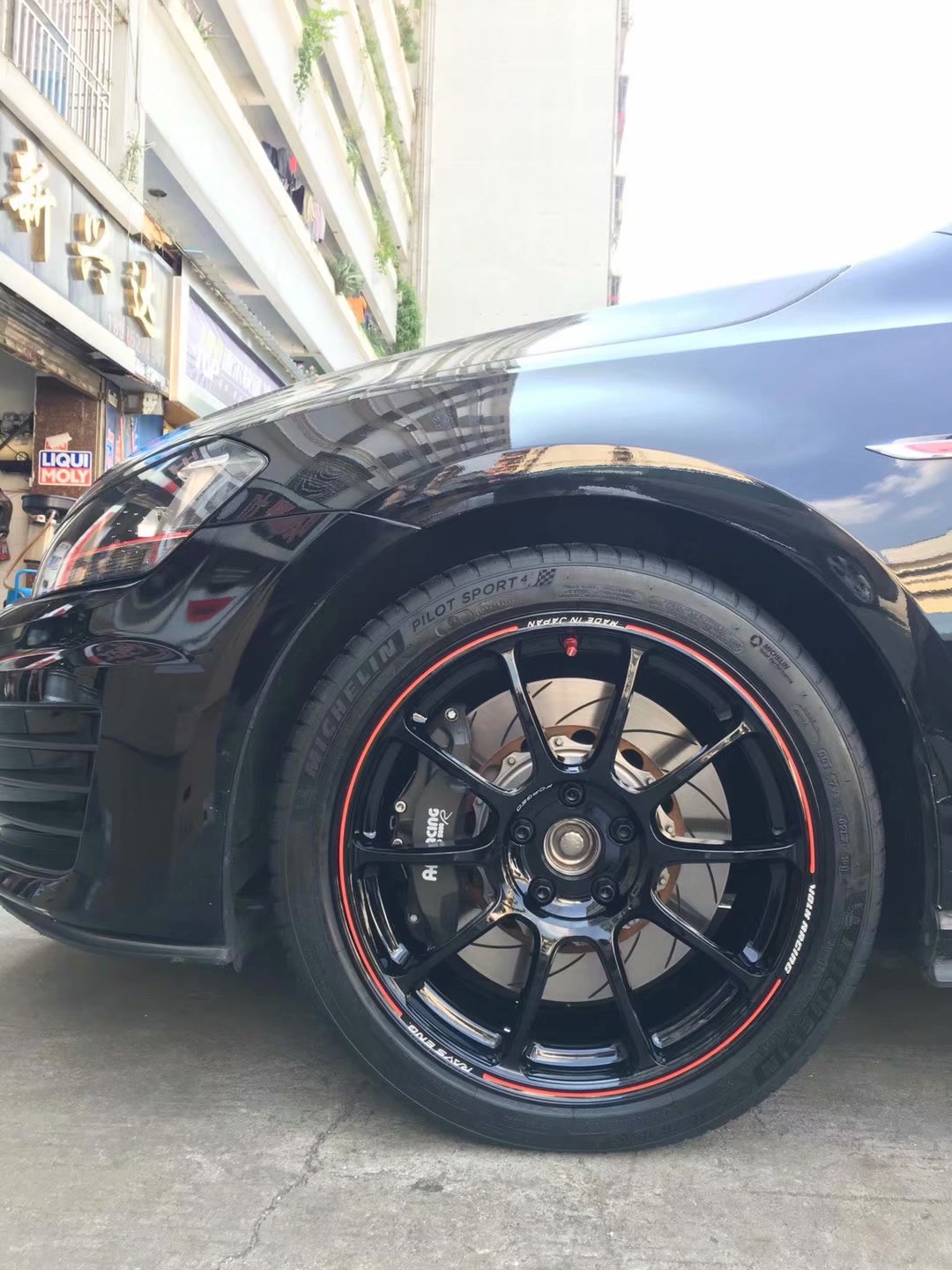 大眾，換 全新限量版 ZE40 18寸 完工！
