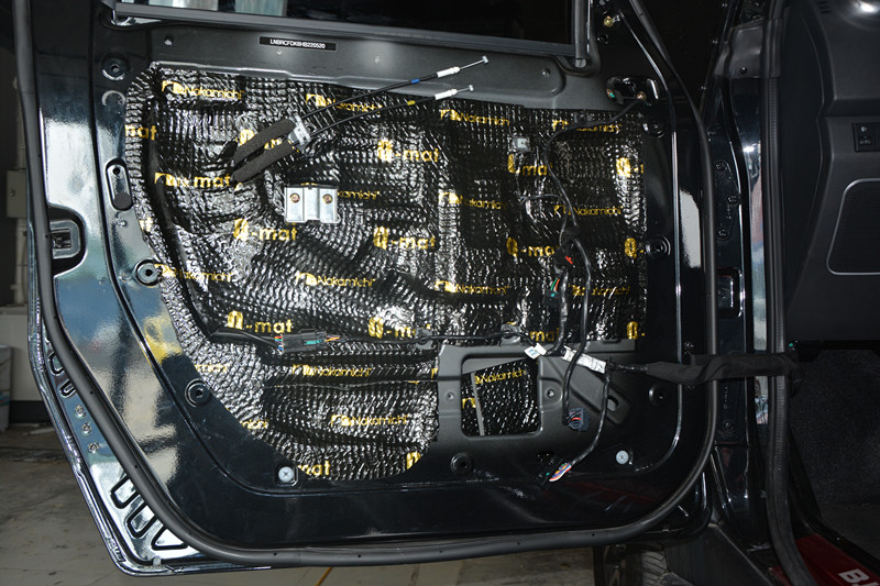 唐山博納北汽BJ40汽車音響改裝升級雷貝琴三分頻