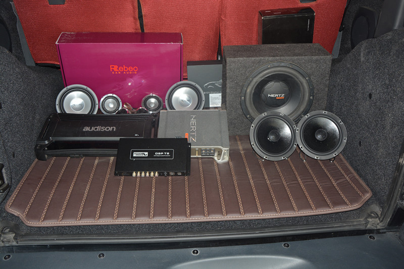 唐山博納北汽BJ40汽車音響改裝升級雷貝琴三分頻