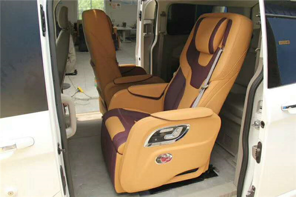 商務(wù)車改裝蒙娜麗莎航空座椅