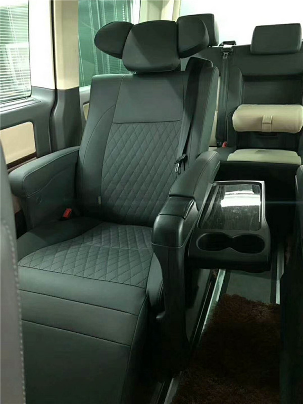 大眾T5商務(wù)車(chē)改裝航空座椅