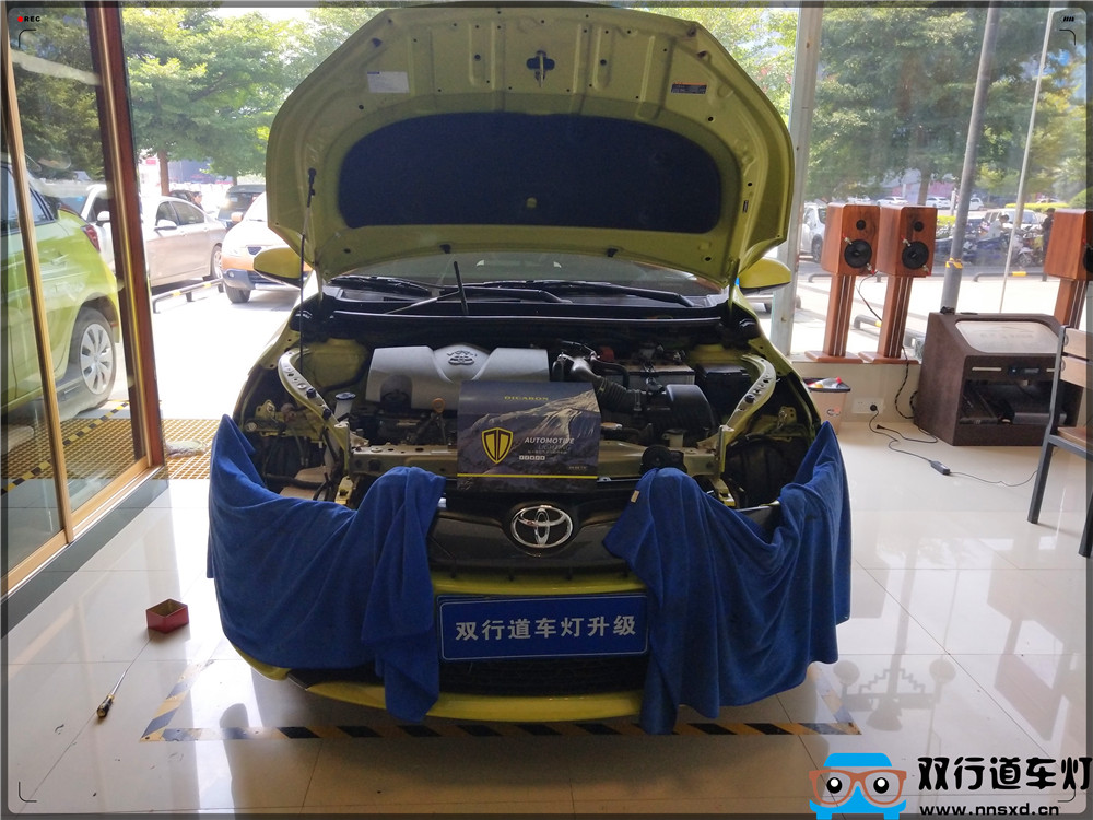 【南寧雙行道車燈】-豐田致炫車燈改裝逆襲記-南寧哪里有改燈的