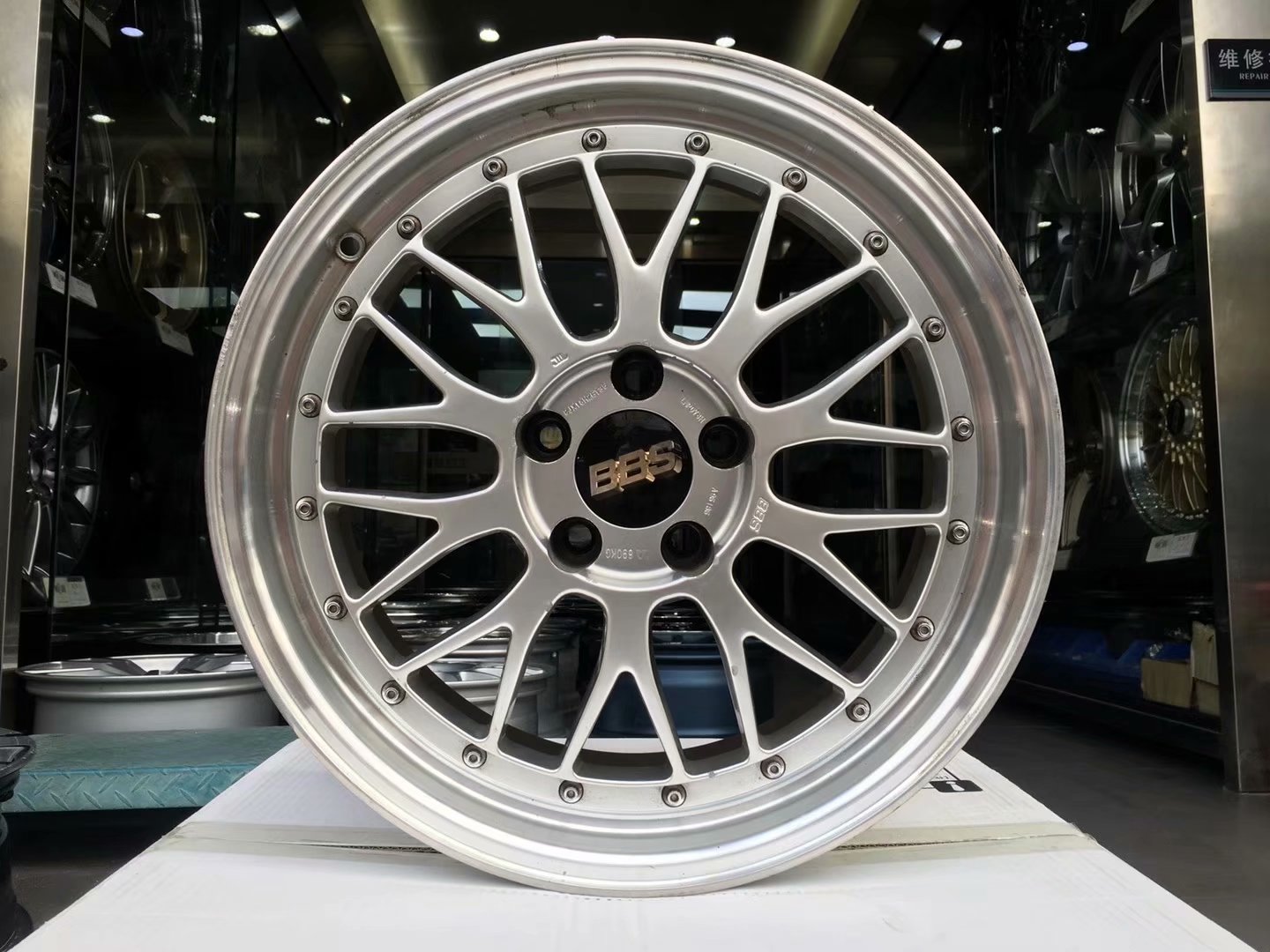 埃爾法，換 BBS  LM  18寸 完工！