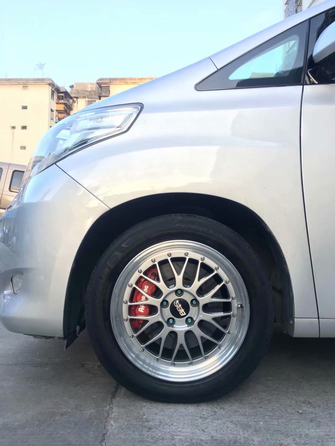 埃爾法，換 BBS  LM  18寸 完工！