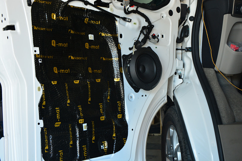 唐山哪有改裝汽車音響的 且看大通怎樣改