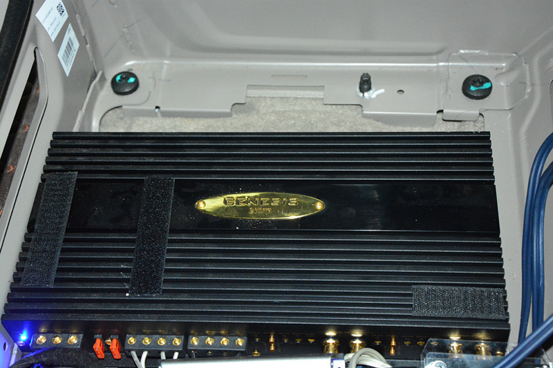 唐山哪有改裝汽車音響的 且看大通怎樣改