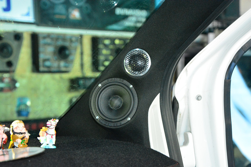 唐山哪有改裝汽車音響的 且看大通怎樣改