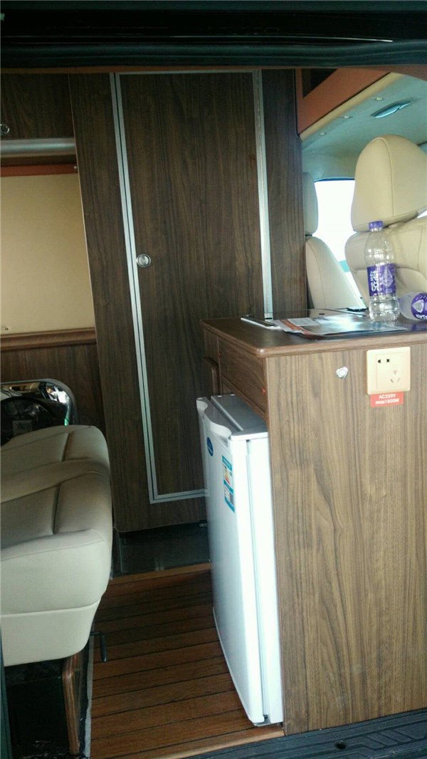 新全順房車改裝實例