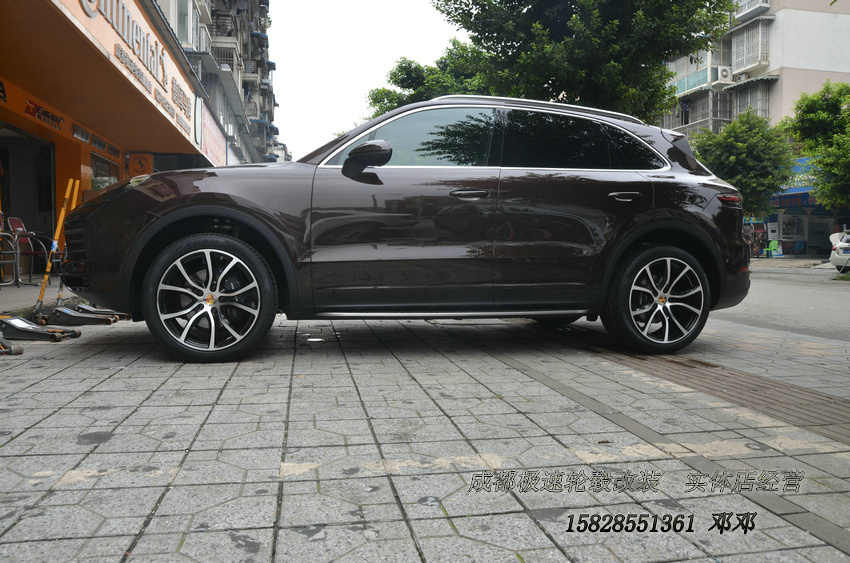 2018款卡宴 定制21寸鍛造輪轂裝車達(dá)成 成都鄧鄧