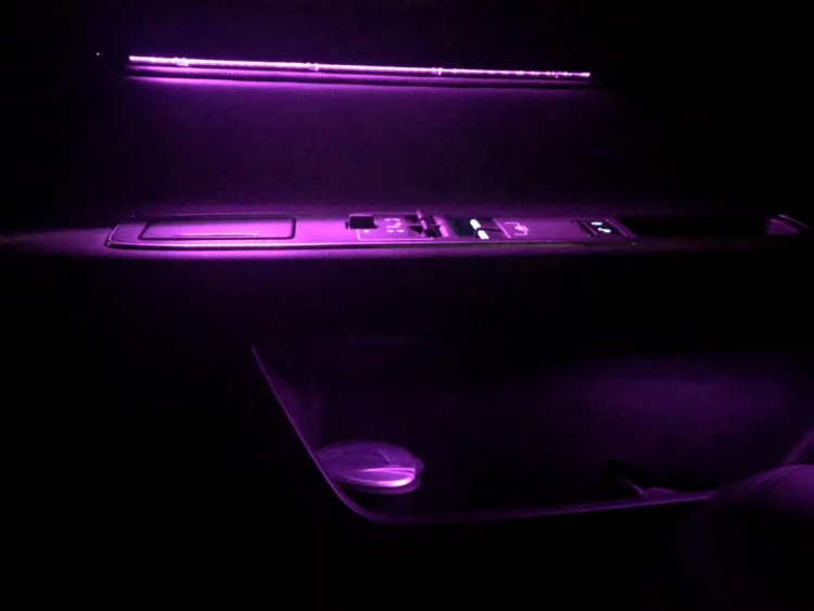 西安亿之星2018款捷豹XFL改装原厂10色氛围灯原车屏控制