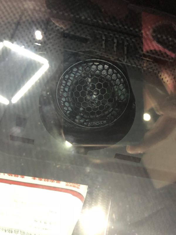 汕頭星悅汽車(chē)音響改裝大眾速騰升級(jí)四門(mén)四輪葉子板胎噪山水隔音降噪前后喇叭改裝意大利赫茲ESKF165二分頻套裝喇叭
