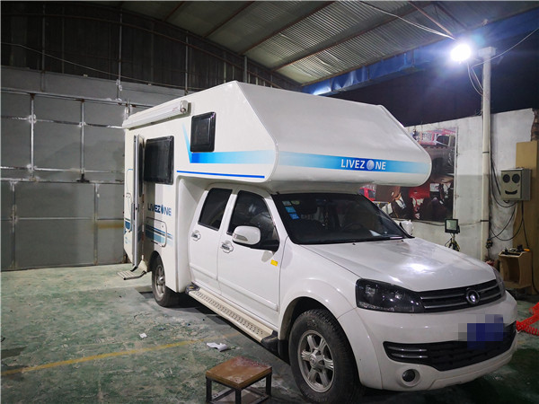 C型房車大額頭修復(fù)改裝