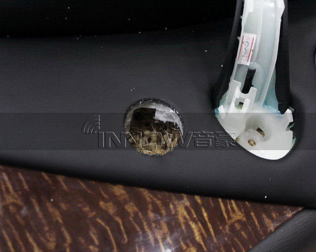 定義好音樂 尼桑途樂汽車音響改裝德國伊頓 ree160 兩分頻—上海音豪作品