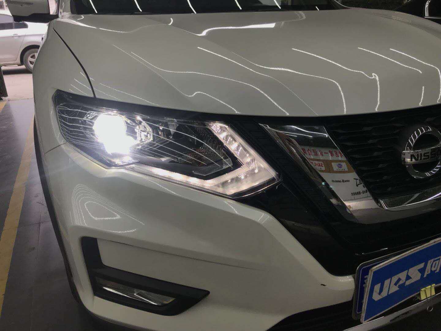 新款奇駿改裝雙光透鏡新鄉(xiāng)探路者改燈專業(yè)汽車燈光升級(jí)