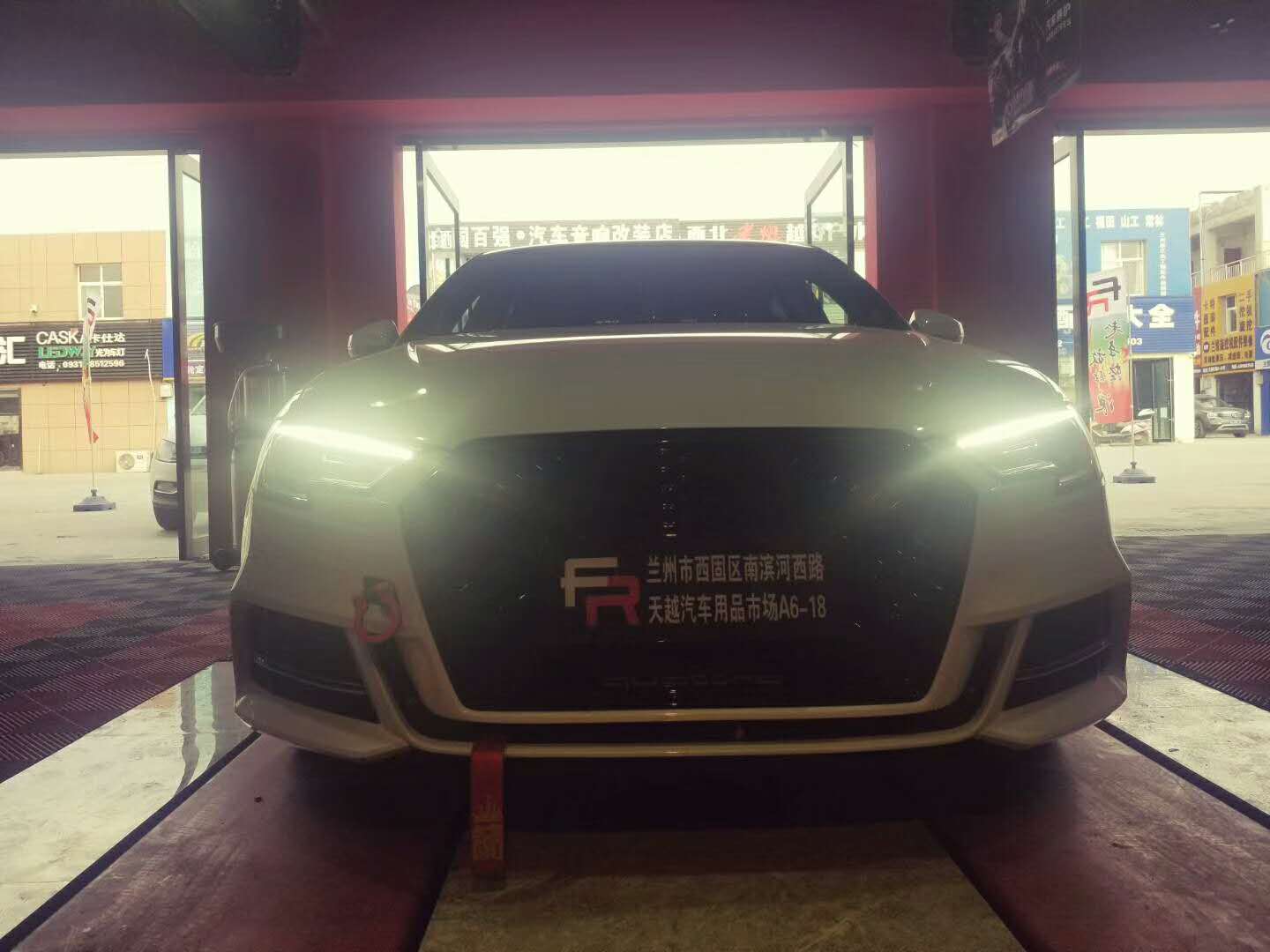 奧迪A3改RS3款蜂窩中網(wǎng) 讓你的愛車從此不在低調(diào)