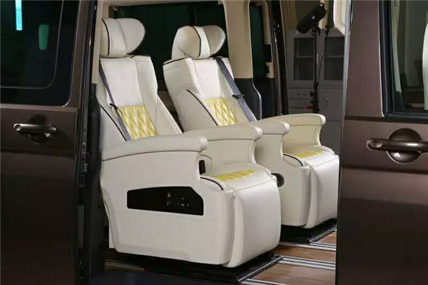 大眾T5商務(wù)車(chē)航空座椅改裝