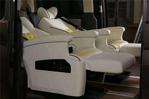 大眾T5商務(wù)車(chē)航空座椅改裝