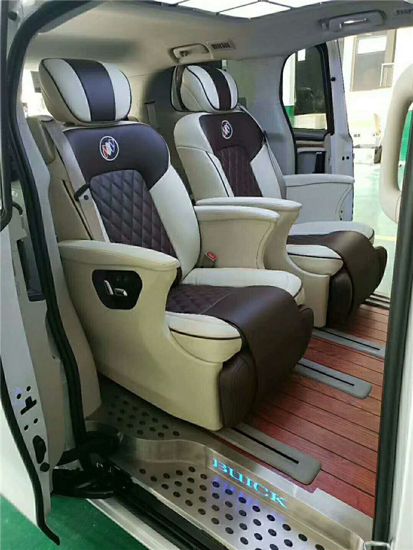 別克商務(wù)車航空座椅改裝
