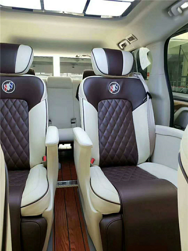 別克商務(wù)車航空座椅改裝