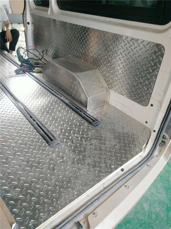 風景G9商務車改裝