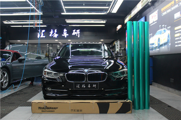長沙寶馬3系改色貼膜水晶湖水綠 美國進(jìn)口禿鷹Teckwrap車身改色膜